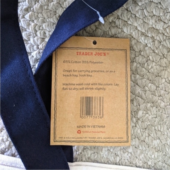 Trader Joes Reusable large tote brand new - Picture 2 of 3